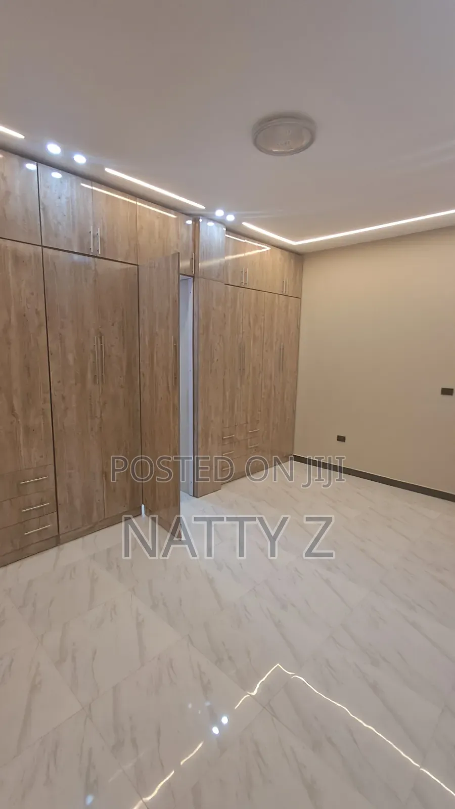 3bdrm Penthouse in Summit, Yeka for rent