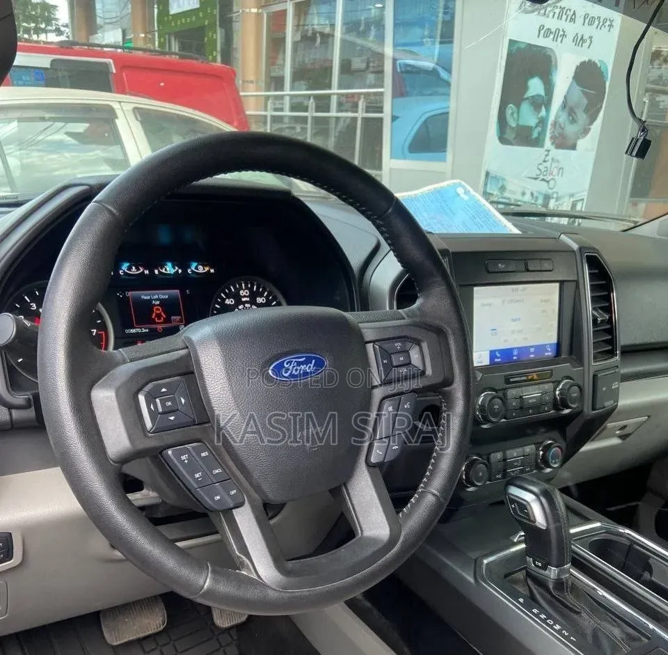 Ford F-150 Lariat 4x2 SuperCab Styleside 6.5 ft. box 145 in. WB 2018