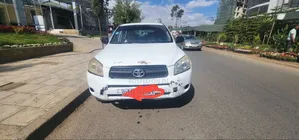 Toyota RAV4 2010 White