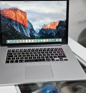 Laptop Apple MacBook Pro 2015 8GB Intel Core i5 SSD 256GB