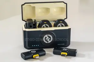 Hollyland Lark M2 Wireless Lavalier Microphone System (Combo Version)