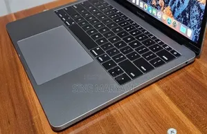 Laptop Apple MacBook Pro 2017 8GB Intel Core i5 SSD 256GB