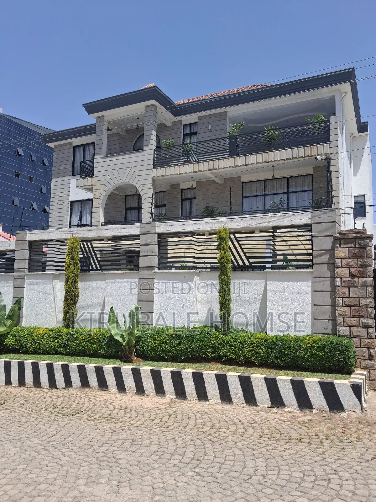 8bdrm Villa in Hyat Zone Vip, Bole for sale