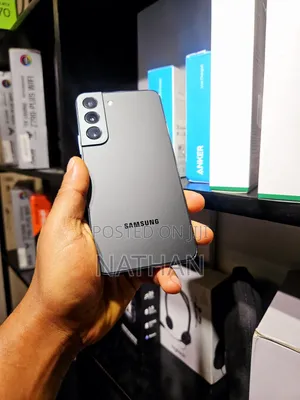 New Samsung Galaxy S22 5G 256 GB Black
