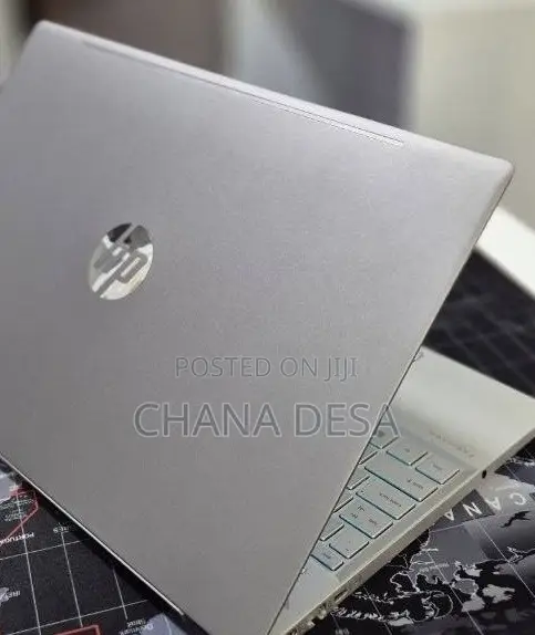 New Laptop HP Pavilion 15 8GB Intel Core i5 SSD 256GB