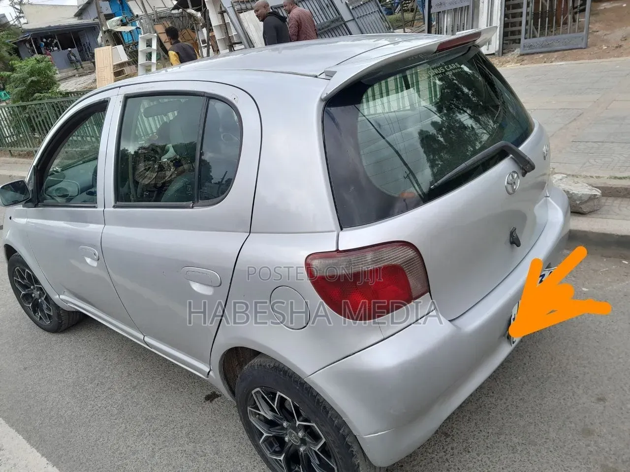 Toyota Vitz 2001 Silver