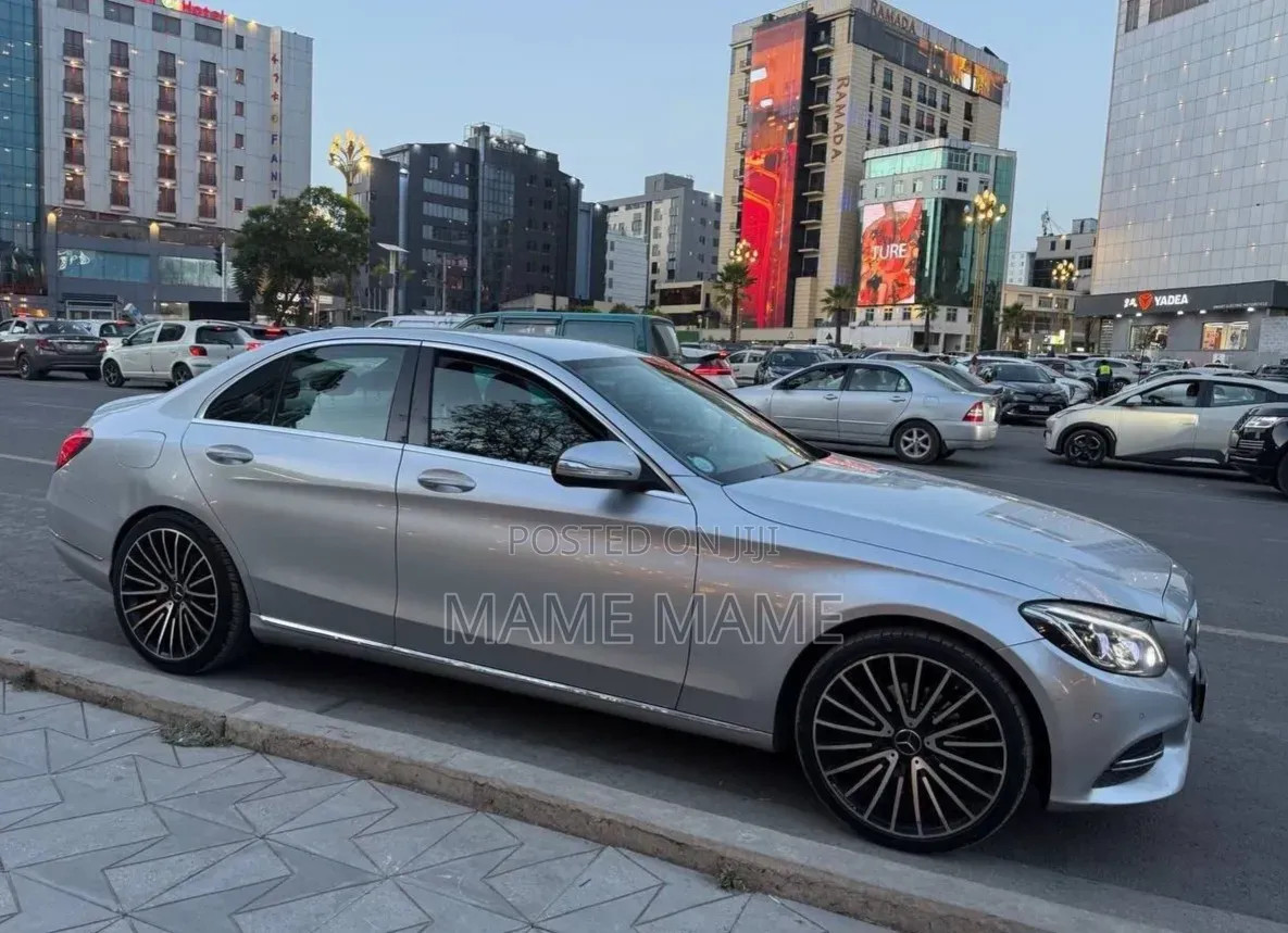 Mercedes-Benz C200 2016 Silver