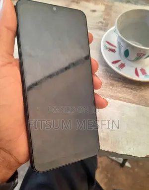 Samsung Galaxy A30 64 GB Gray