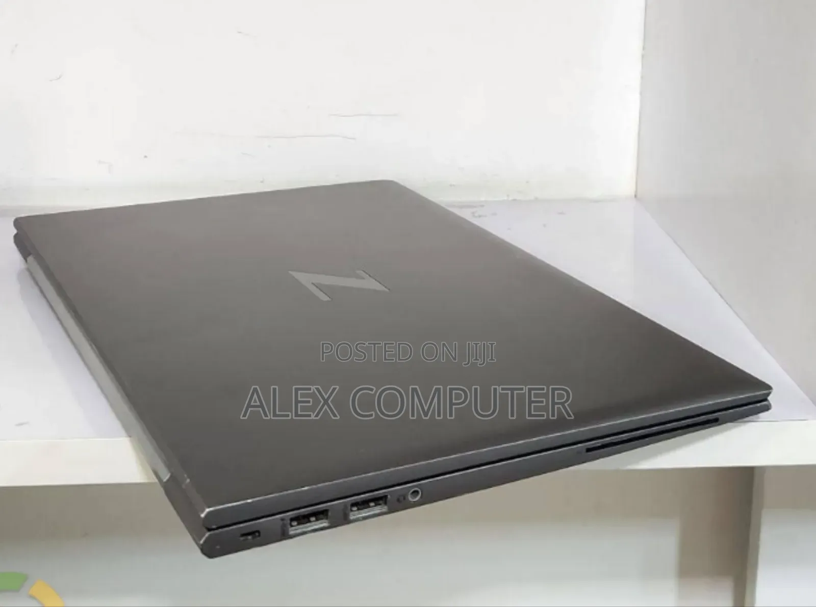 New Laptop HP ZBook Firefly G8 16GB Intel Core i7 SSD 512GB