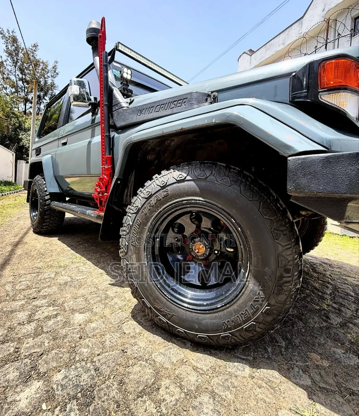 Toyota Land Cruiser 1987 Gray
