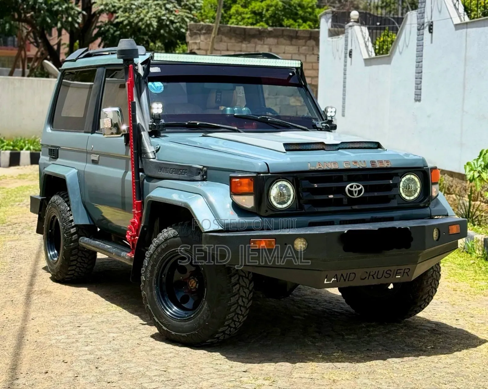 Toyota Land Cruiser 1987 Gray
