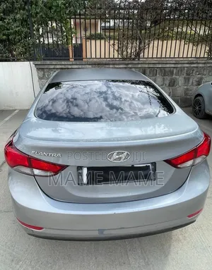 Hyundai Elantra 2015 Silver
