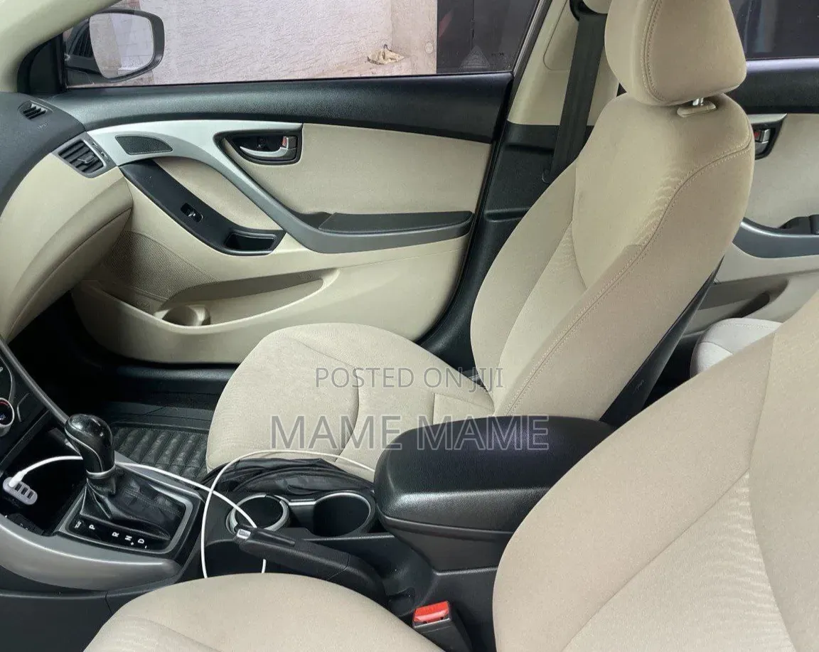 Hyundai Elantra 2015 Silver