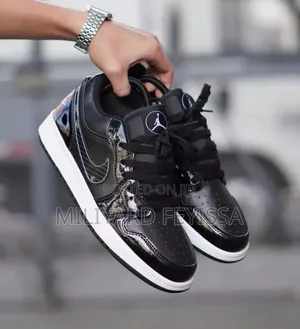 Jordan 1 Low
