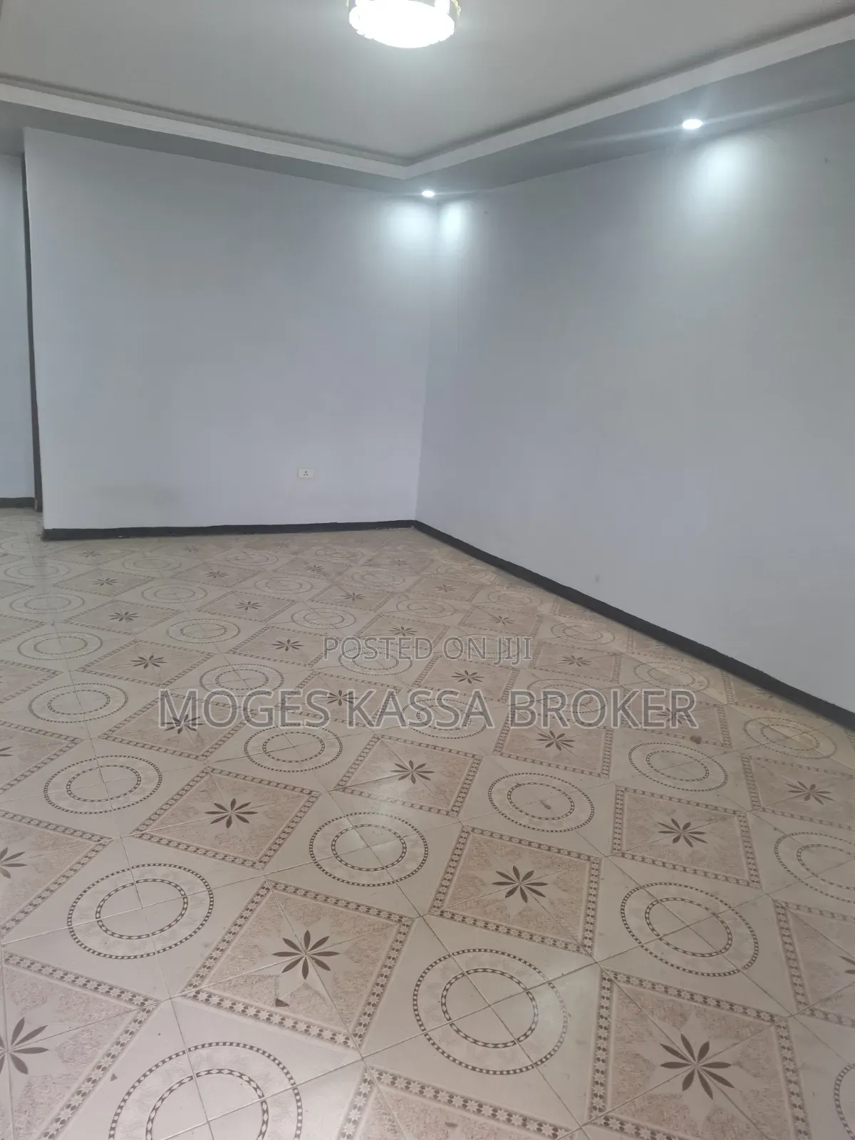 2bdrm Condo in ሰሚት ኮንዶሚኒየም ባለ 2መኝታ, Yeka for sale