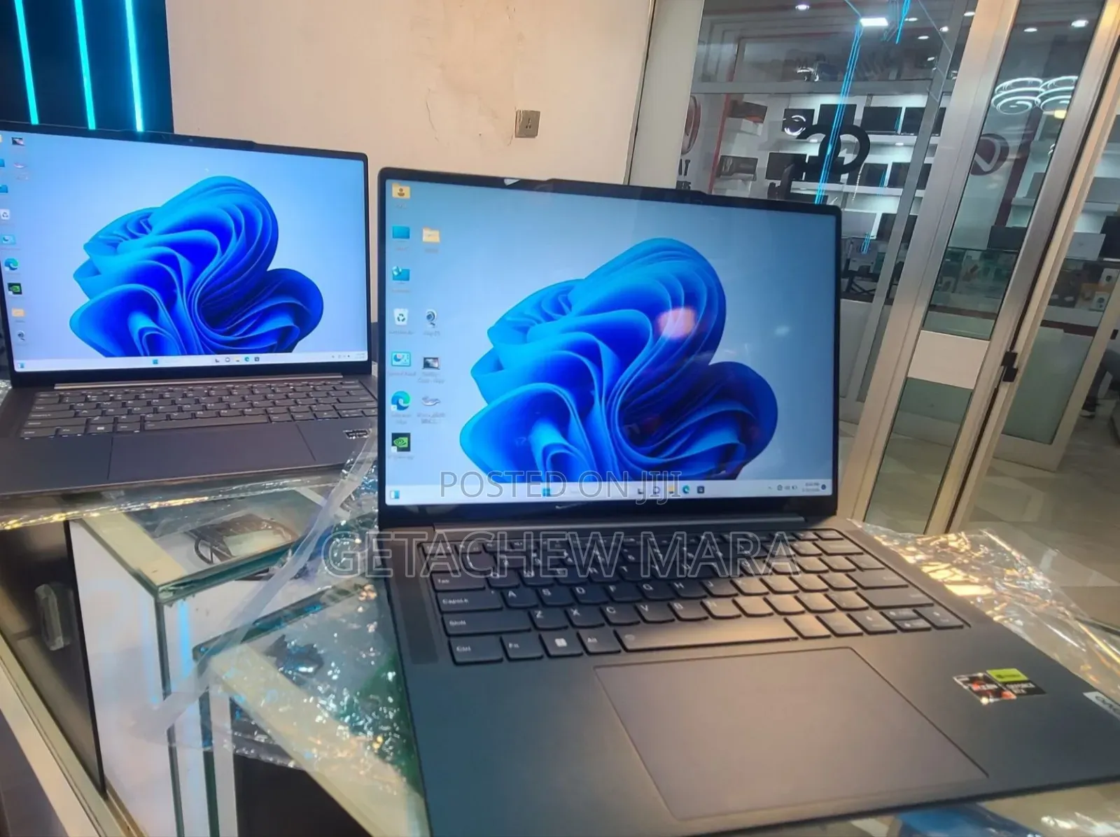 New Laptop Lenovo Yoga 7i 16GB AMD Ryzen 7 SSD 512GB