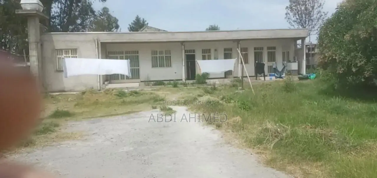 2bdrm Villa in 900 ካሬ, Yeka for sale