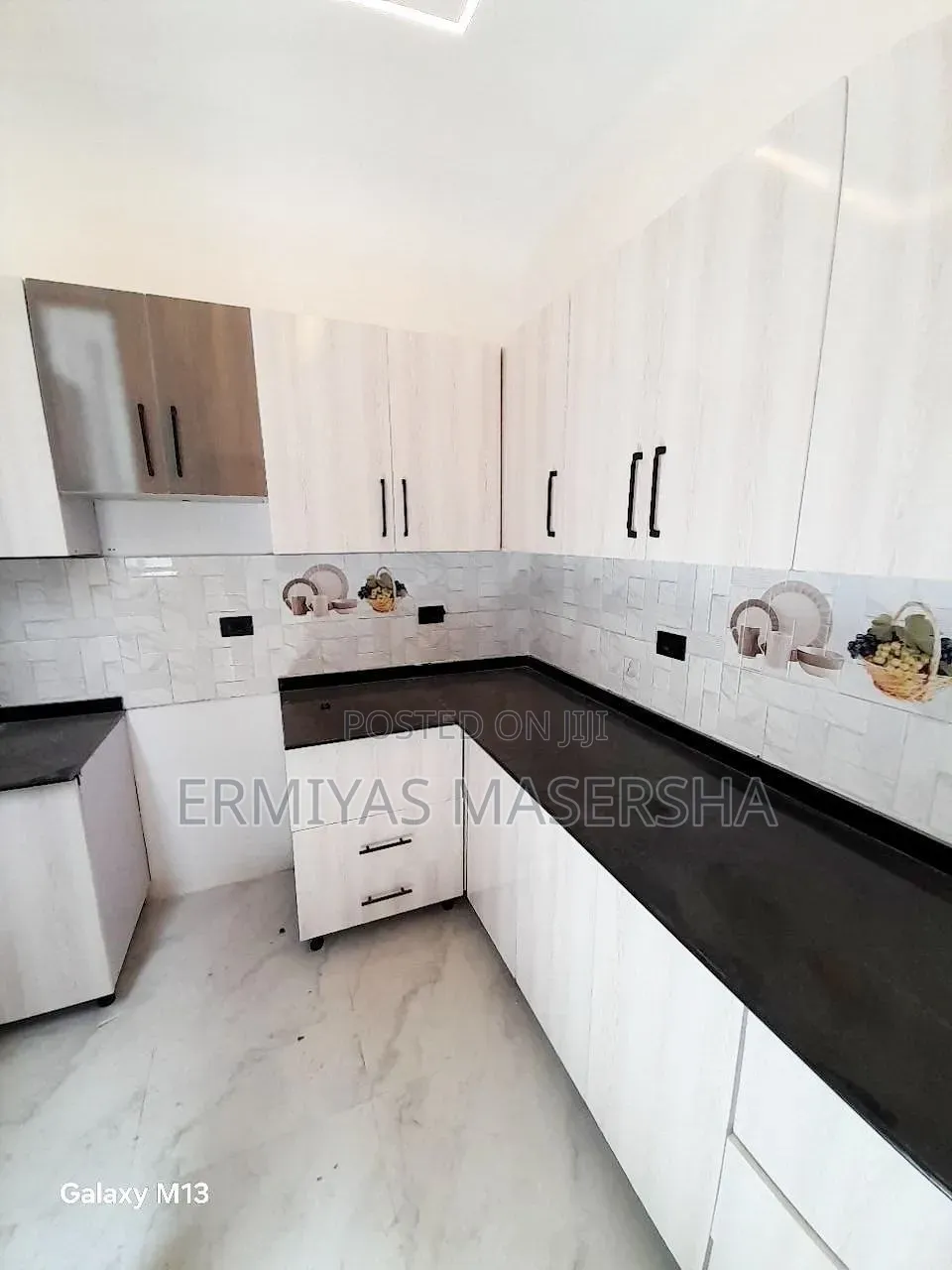 Furnished 5bdrm House in Yeka for sale