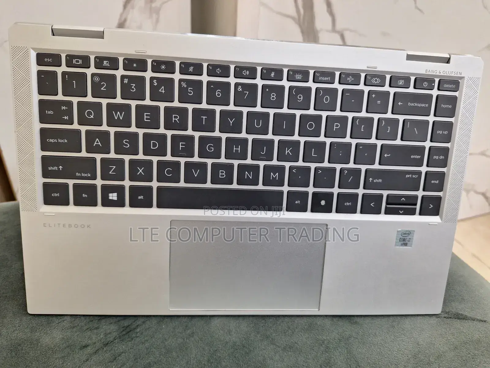 New Laptop HP EliteBook x360 1040 G7 16GB Intel Core i7 SSD 512GB