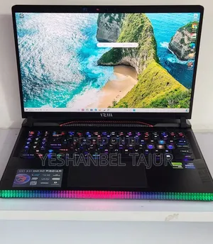New Laptop MSI Raider GE78 32GB Intel Core i9 SSD 1T