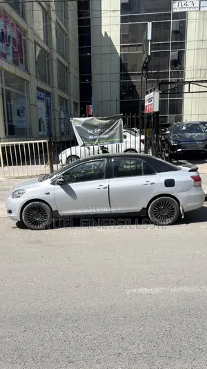 Toyota Yaris 2007 Gray