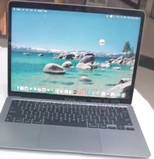 New Laptop Apple MacBook Air 2020 M1 8GB Apple M1 SSD 256GB