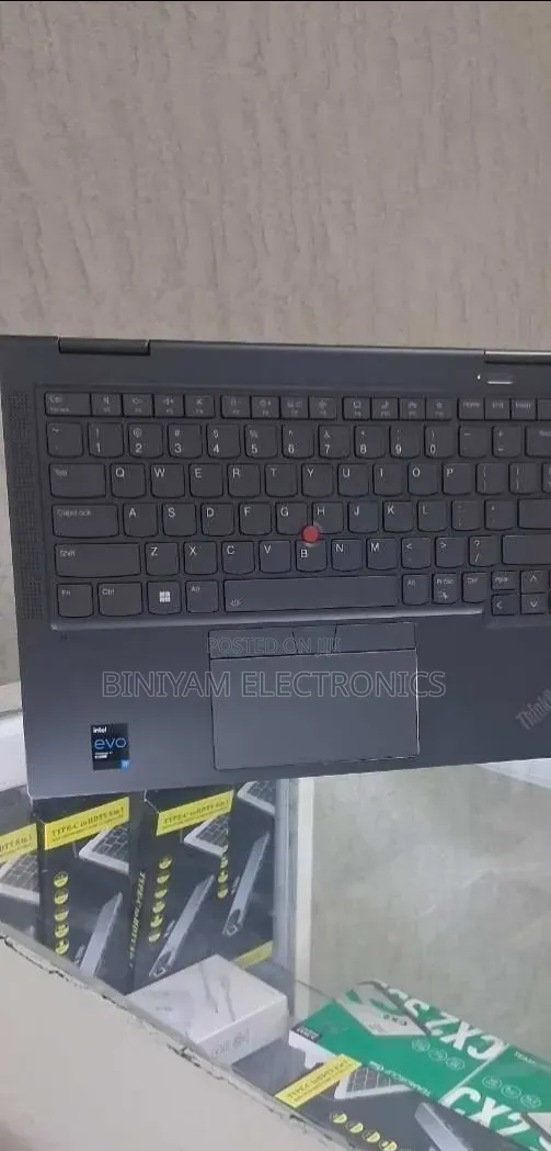 New Laptop Lenovo ThinkPad Yoga 16GB Intel Core i7 SSD 512GB