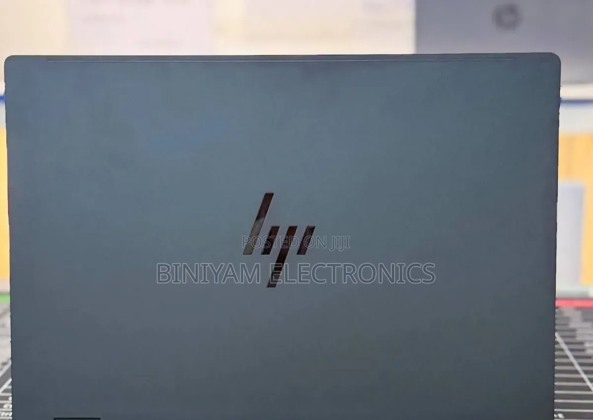 New Laptop HP OmniBook Ultra Flip 16" 16GB Intel Core Ultra 7 SSD 1T