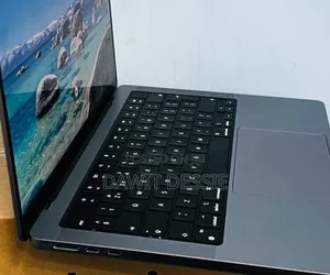 New Laptop Apple MacBook Pro 2021 M1 16GB Apple M1 Pro SSD 512GB