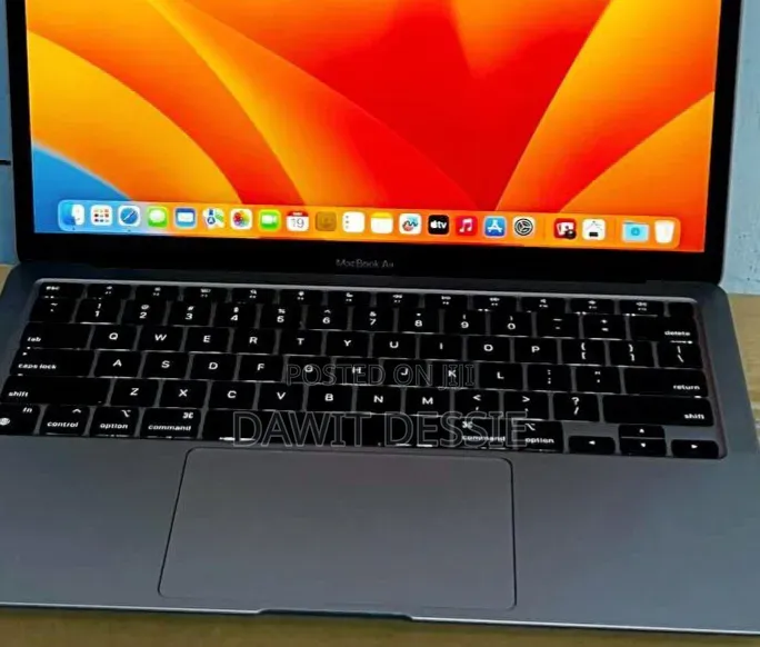 New Laptop Apple MacBook Air 2020 M1 16GB Apple M1 SSD 512GB