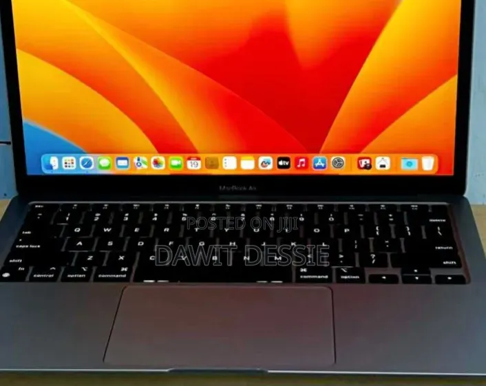 New Laptop Apple MacBook Air 2020 M1 16GB Apple M1 SSD 512GB