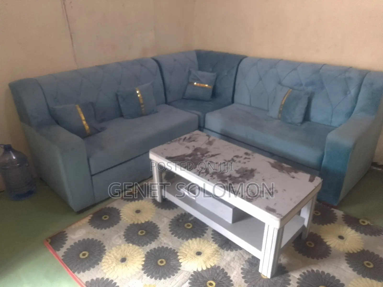 Sofa Used and Wer Bcha