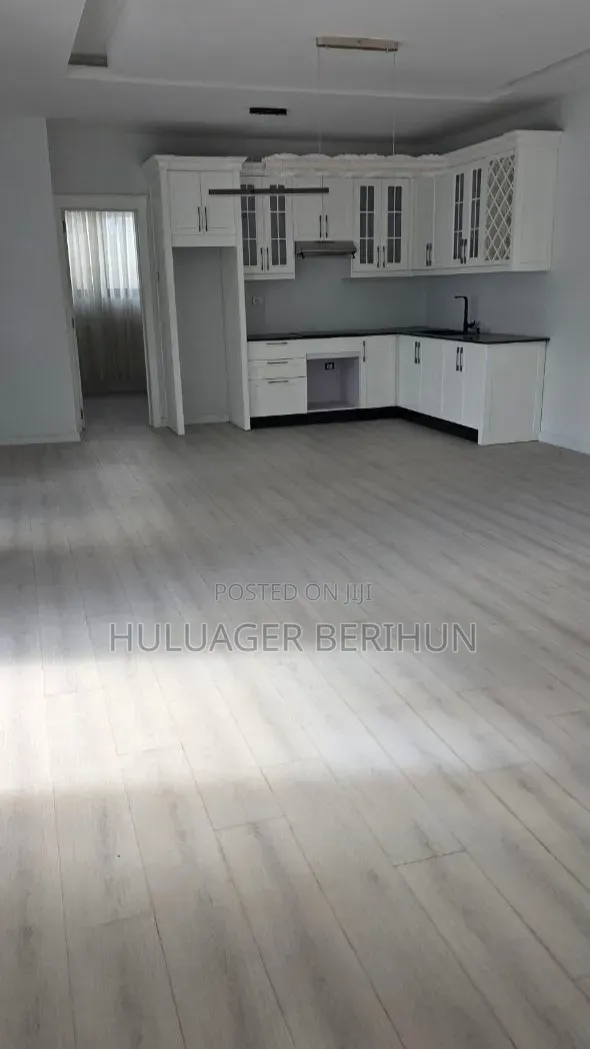6bdrm Villa in Bole for sale