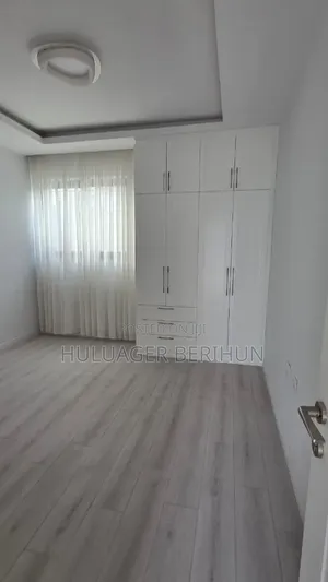 6bdrm Villa in Bole for sale