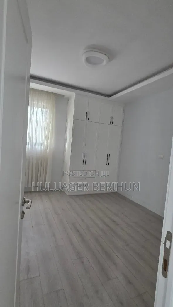 6bdrm Villa in Bole for sale