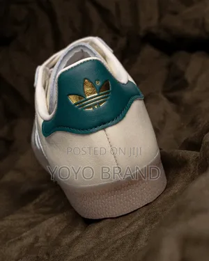 Adidas Gazelle Celtic Fc Cream/Green Unisex Fashion Sneaker