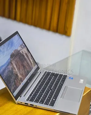 New Laptop HP EliteBook 840 G8 16GB Intel Core i5 SSD 512GB