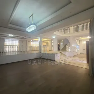 8bdrm House in Addis Abeba, Bole for sale