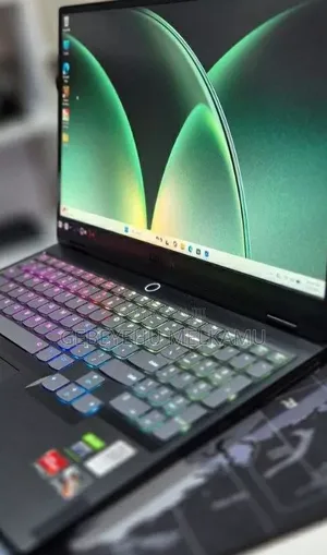 New Laptop Lenovo Legion 7 16GB Intel Core i7 SSD 512GB