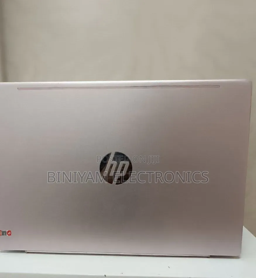 New Laptop HP Pavilion 15 8GB Intel Core i5 SSD 512GB