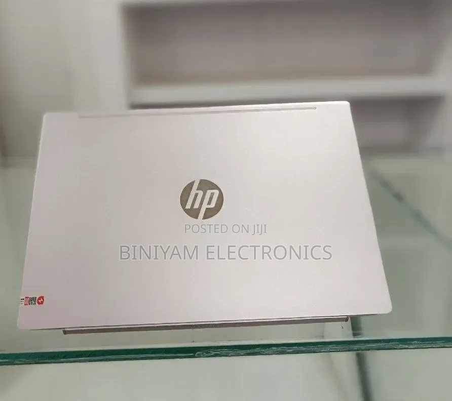 New Laptop HP Pavilion 15 8GB Intel Core i5 SSD 512GB