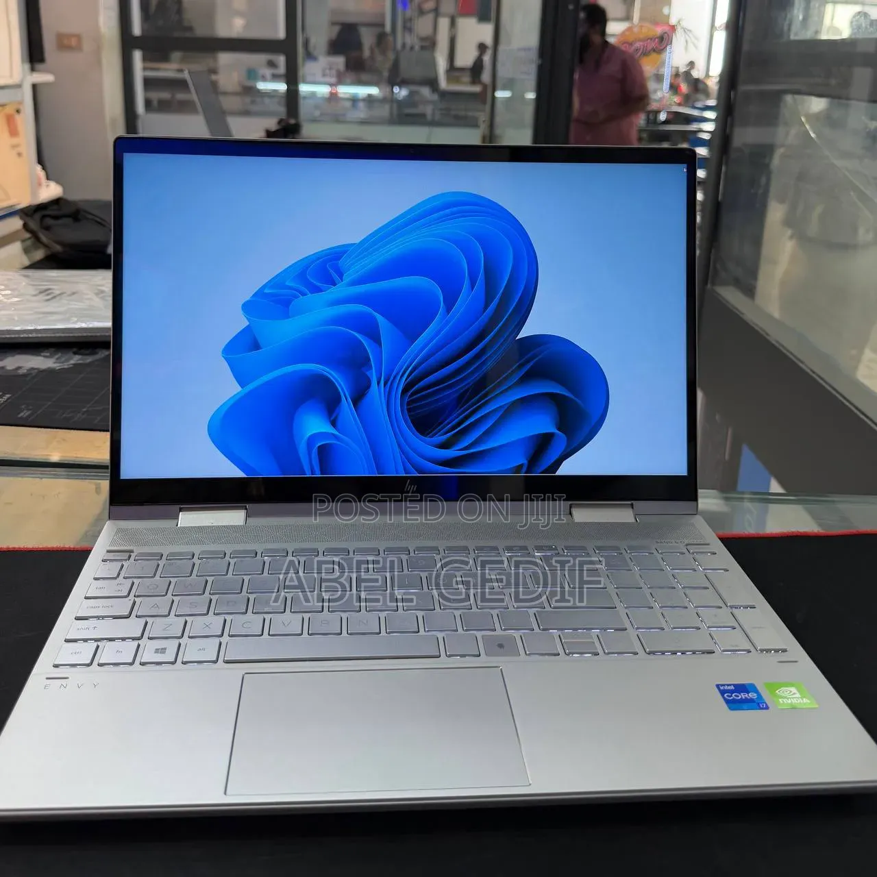 New Laptop HP Envy X360 16GB Intel Core i7 SSD 512GB