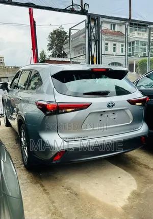 New Toyota Highlander 2024 Silver