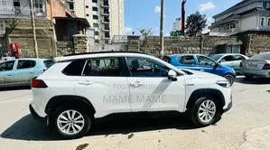 New Toyota Corolla Cross Hybrid 2024 White