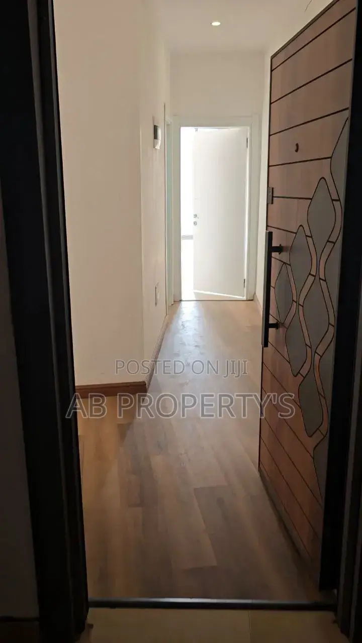 Furnished 3bdrm Apartment in Global Hotel, Kirkos for sale