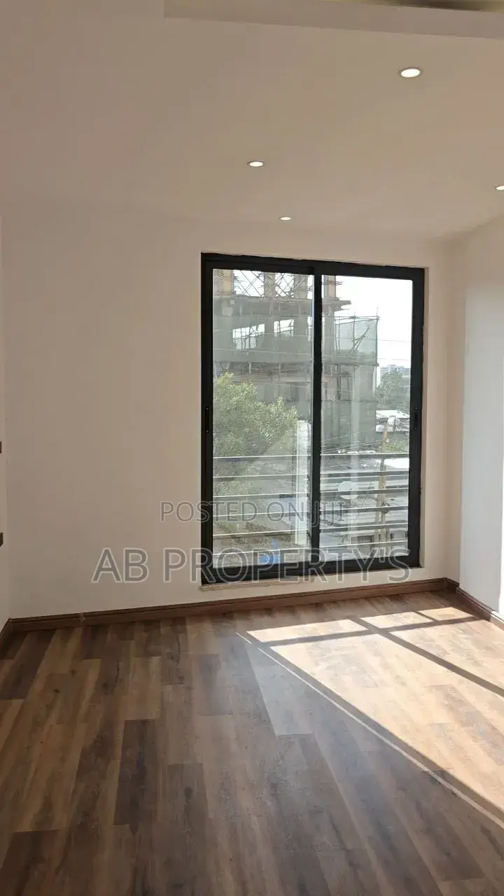 Furnished 3bdrm Apartment in Global Hotel, Kirkos for sale