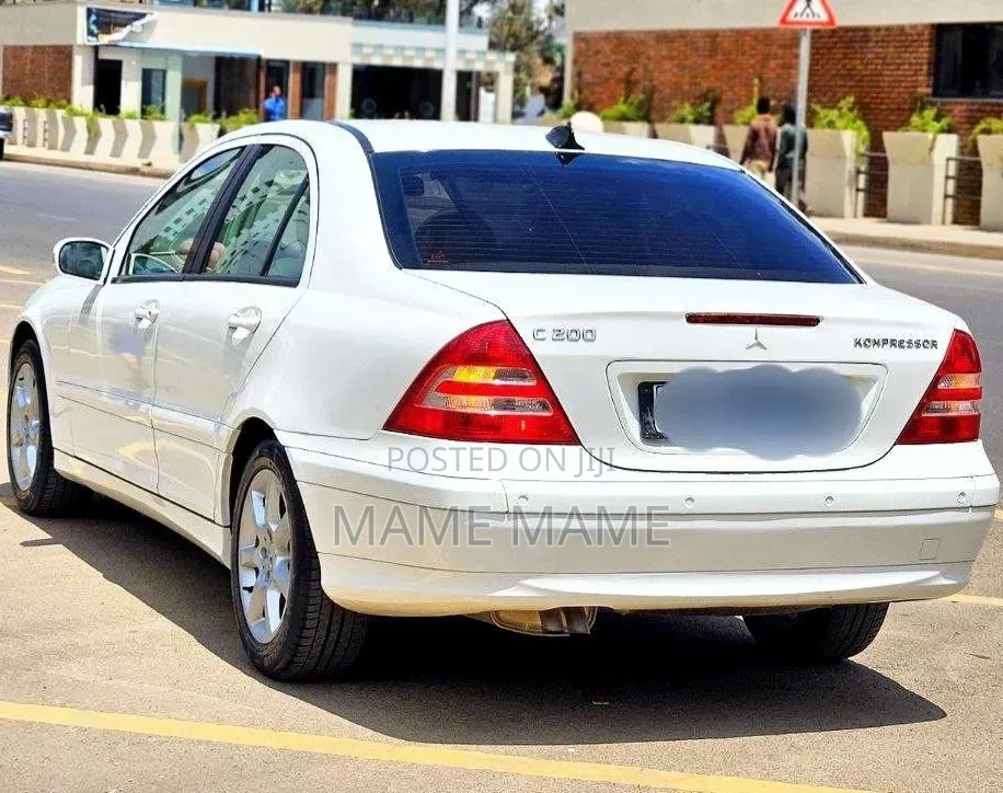 Mercedes-Benz C200 2006 White