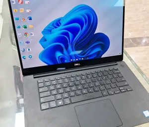 New Laptop Dell XPS 15 16GB Intel Core i7 SSD 512GB