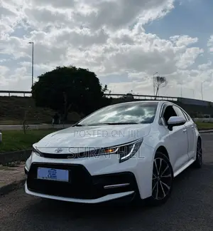 Toyota Corolla LE 2023 White