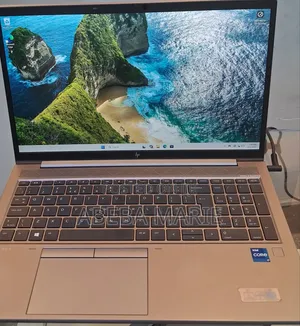 New Laptop HP ZBook 15 16GB Intel Core i7 SSD 1T